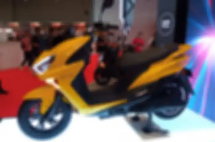 Motor listrik Polytron pakai baterai tanam dan beratnya mencapai 10 kilogram, maling baterai motor listrik dijamin nyerah.