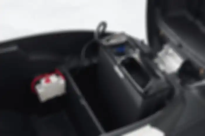 GPS Tracker akan terpasang dekat controller motor listrik, bisa matikan motor dari jarak jauh