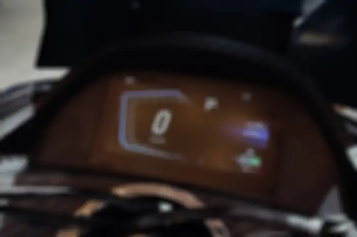Panel instrumen digital di motor listrik ALVA One XP punya fitur canggih.