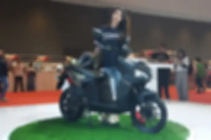 Motor listrik Gesits Timnas Indonesia hadir di IIMS 2024. Hasil kolaborasi bareng PSSI.