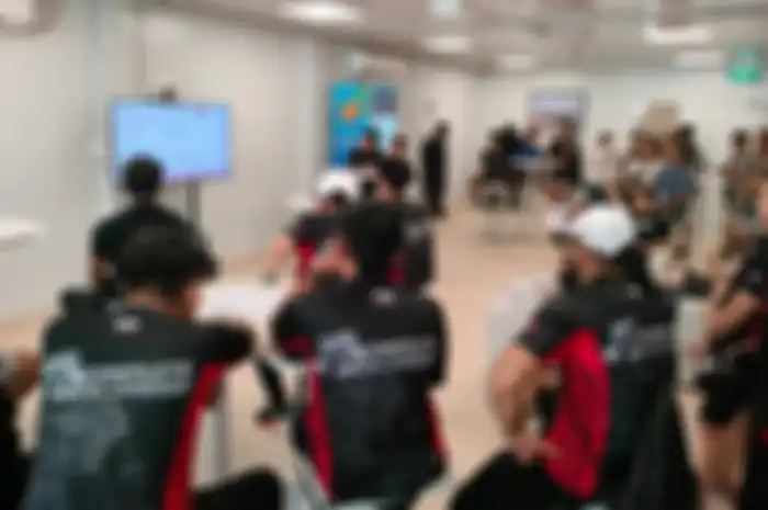 Sesi safety induction di TDR Trackday Experience