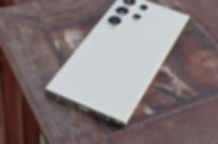 Samsung Galaxy S24 Ultra hadir dengan frame yang menggunakan material titanium 