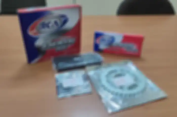 RCA Parts punya rantai motor dan gear set murah meriah.