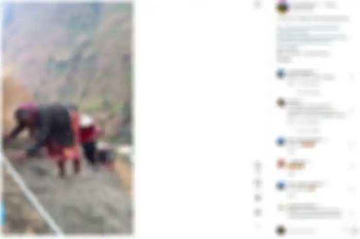 nenek ini viral karena mendaki gunung tanpa menggunakan alasa kaki