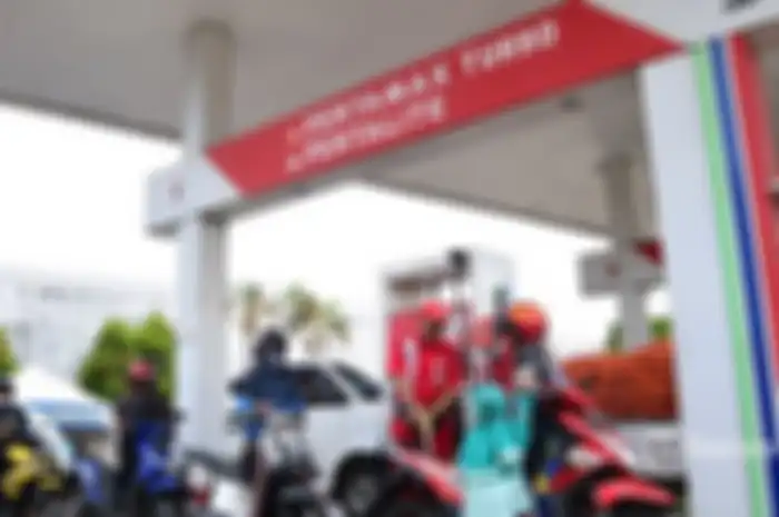 Ilustrasi beli bensin Pertalite di SPBU Pertamina.