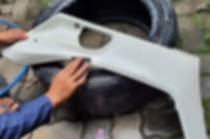 Ubah body kasar ke body halus saat modifikasi motor ternyata bisa. Begini prosesnya.