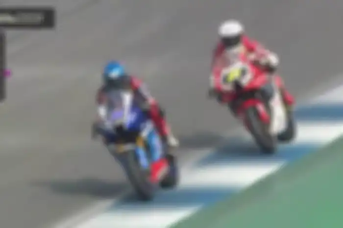 Pembalap Indonesia Adenanta Putra finis P2 di Race 2 SS600 ARRC Thailand 2024.