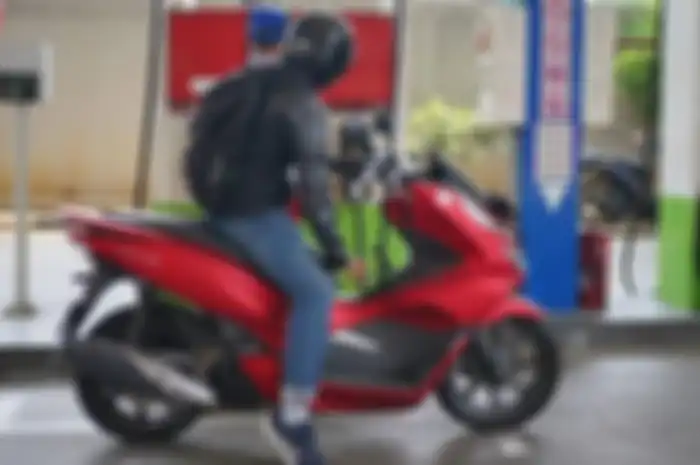 Pemerintah berencana menghapus Pertalite dan digantikan dengan Pertamax Green 92, apakah Honda PCX dan Yamaha NMAX bisa pakai Pertalite?