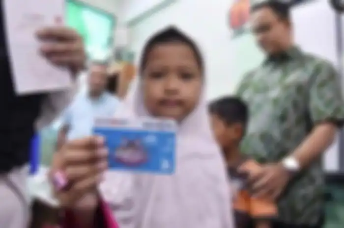 BLT PKH adalah program bantuan pemerintah yang dicairkan secara bertahap, persisnya dalam empat tahap.
