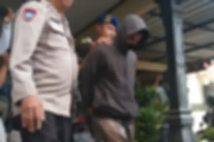 Oknum TNI jadi jambret di Magelang, beraksi pakai motor