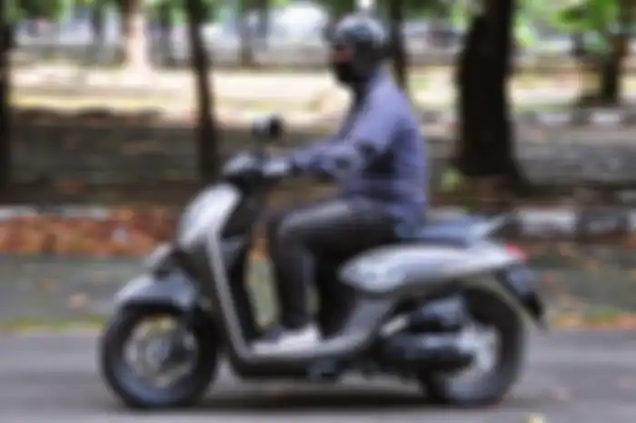 Tester Motorplus naik motor matic Honda Genio