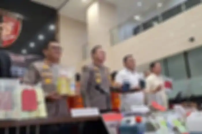 Bareskrim Polri gelar konferensi pers bensin Pertamax palsu, Kamis (28/3/2024).