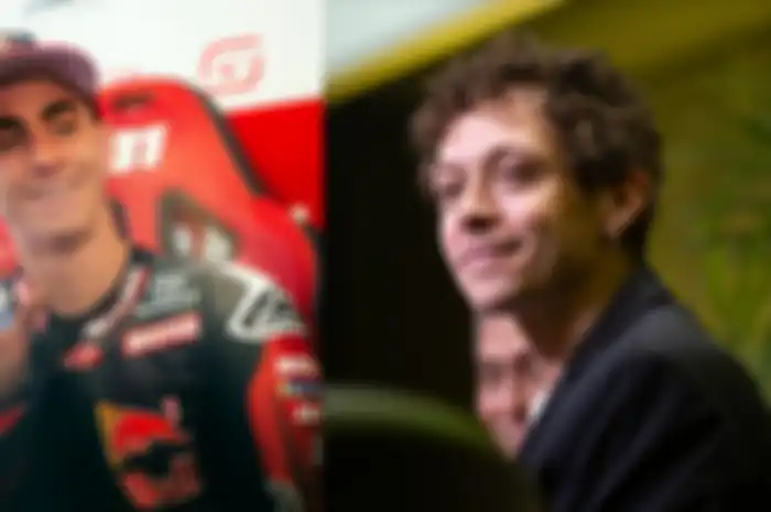 Ada 4 fakta persamaan Rookie of The Year MotoGP 2024 Pedro Acosta (kiri) dengan legenda MotoGP Valentino Rossi
