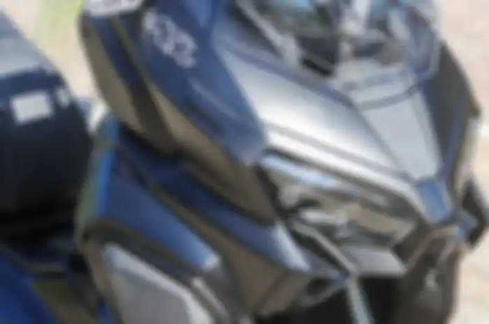 Calon penjegal Honda ADV 160 akhirnya resmi meluncur dan di jual untuk pasar Eropa, fitur lengkap harganya bikin penasaran.