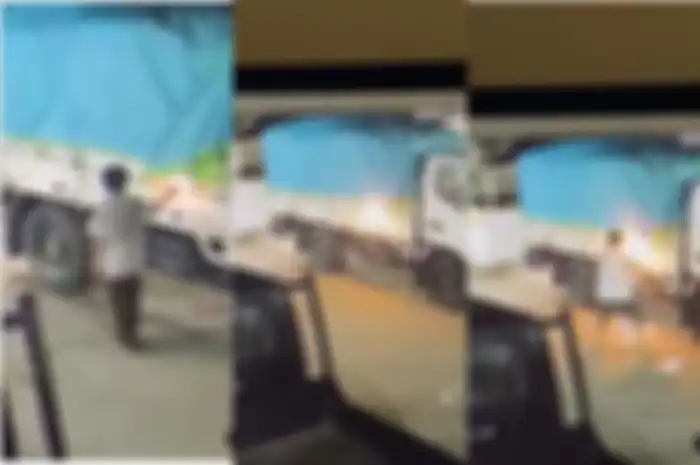 kelakuan bocah di Kaltim yang nekat bakar terpal truk viral setelah terekam CCTV