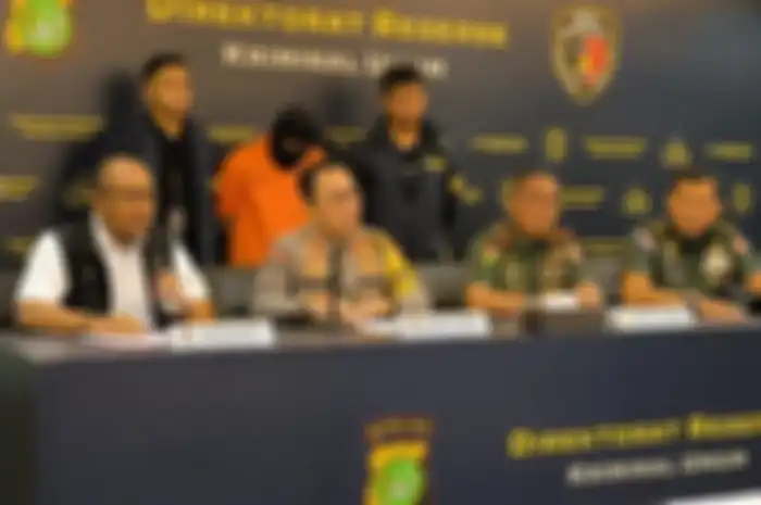 Polda Metro Jaya menggelar konferensi pers terkait kasus pembunuhan terhadap prajurit TNI bernama Praka Supriyadi di kawasan Bantargebang, Bekasi, Jawa Barat, Rabu (3/4/2024). 