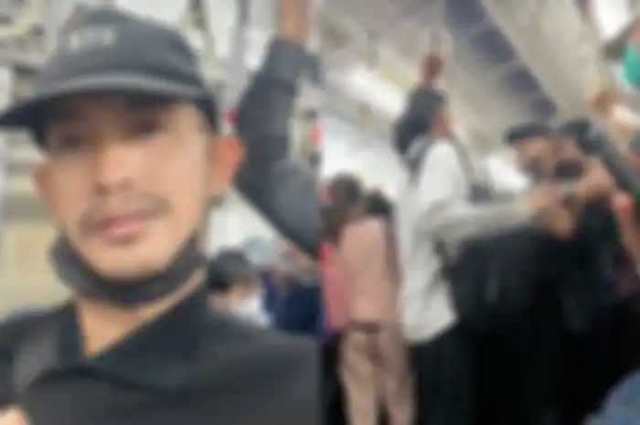 Sosok pria mesum di KRL