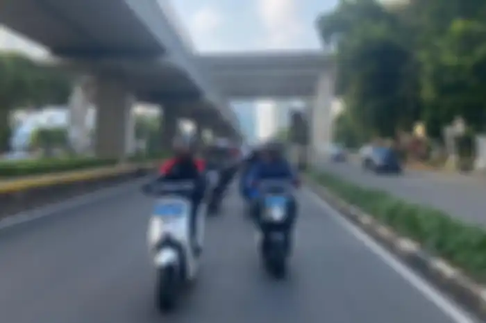 Motor listrik Honda EM1 e: dipakai AHJ rolling city di Jakarta. 