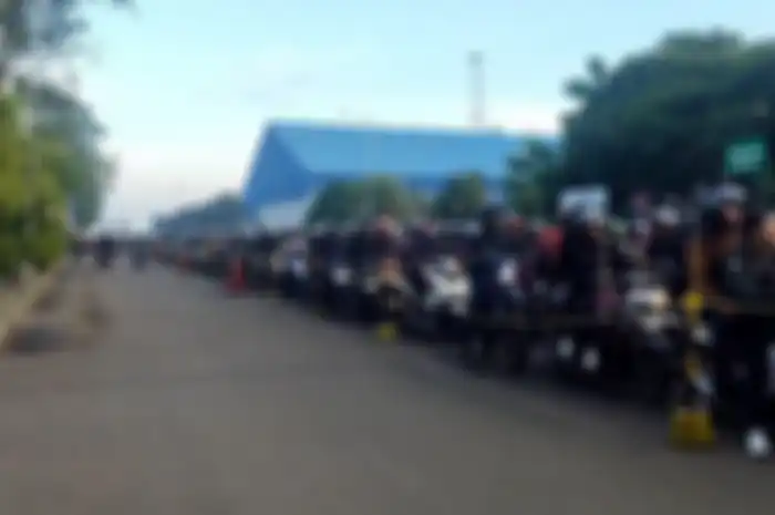 Antrean membludak di Pelabuhan Ciwandan, Banten