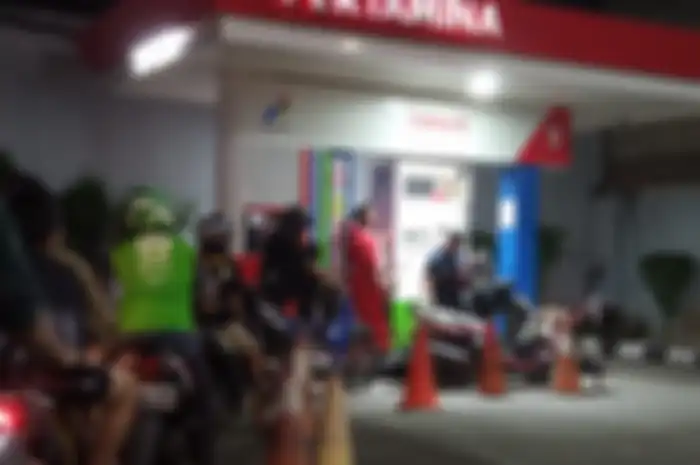 Bikin geger rencana Pertamina dan pemerintah menghapus Pertalite malah tidak jadi, penggantinya bensin baru RON 95 dinilai belum siap.