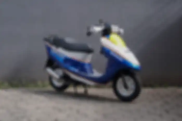 Modifikasi motor Kymco Trend gaya reli.