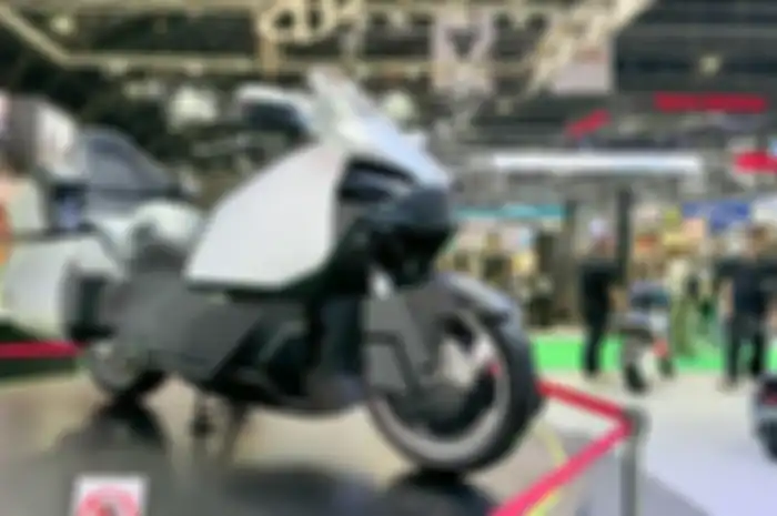 Motor listrik bergaya cruiser mirip Honda Gold Wing, Felo TOOZ.