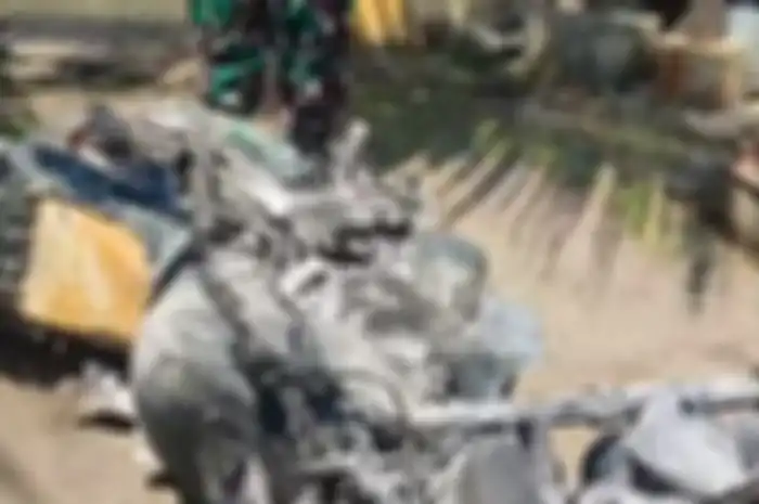 Motor dilalap api di SPBU Pantura Cirebon. Polisi masih cari tahu sebabnya.