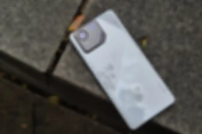 ROG phone 8