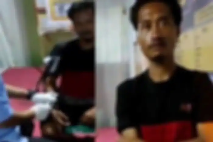 Kisah pilu dialami seorang pemudik bernama Jumadi, dirinya nekat mudik jalan kaki selama 4 hari karena gajinya enggak dibayarkan bosnya.