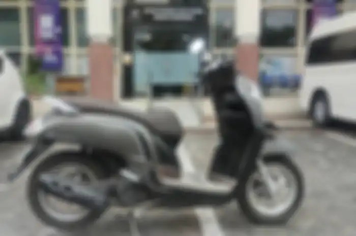 Ada motor murah berupa Honda Scoopy lelang diadakan di Surabaya.