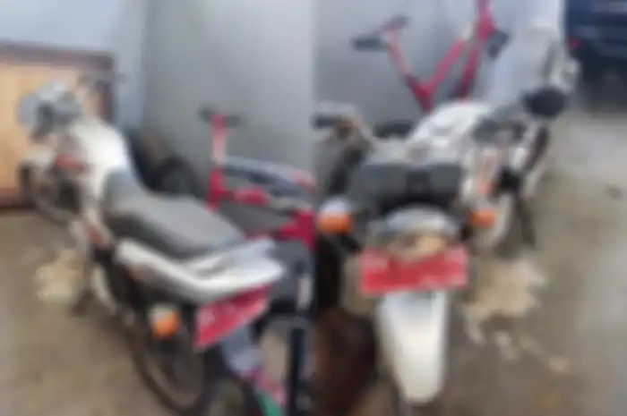 Kondisi Suzuki Thunder 125 motor murah yang dilelang Rp 400 ribuan.