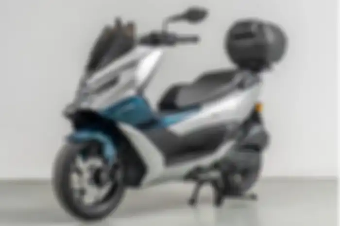 Gambar render motor baru pabrikan China CFMoto 150SC untuk saingi Yamaha NMAX dan Honda PCX.