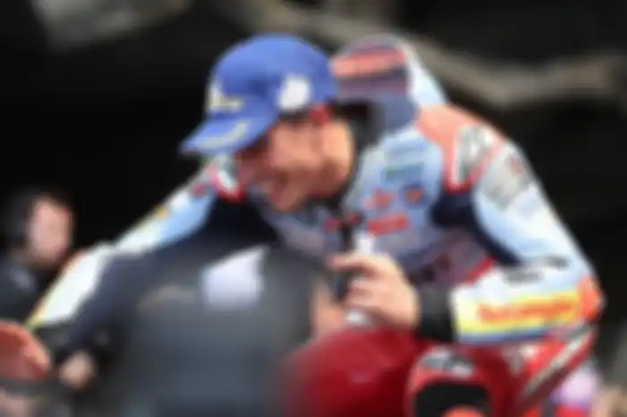 Marc Marquez mengaku bisa gila kalau tetap di Repsol Honda