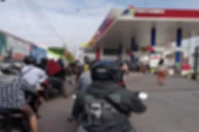 Harga minyak mentah dunia mengalami kenaikan sampai 18 persen, apakah harga dan stok bensin Pertalite aman di SPBU Pertamina?