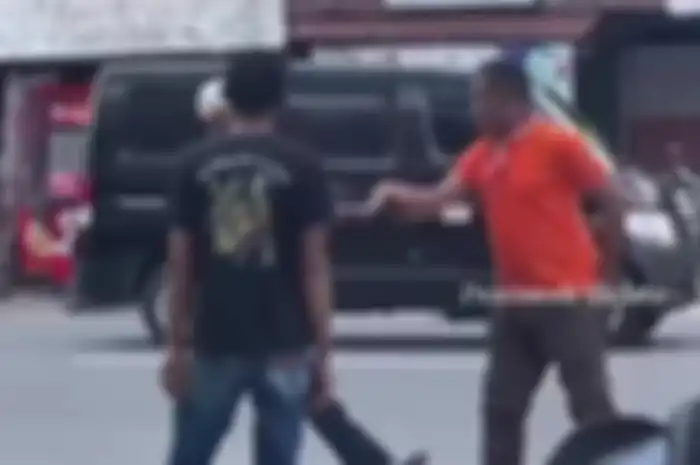 Tukang parkir liar di Pontianak, Kalbar ngamuk dan tantang petugas toko berkelahi karena tidak senang ditegur,