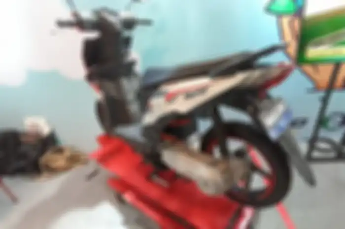 Honda BeAT hasil konversi jadi motor listrik, bentuknya tidak berubah jauh dan makin rapi. 
