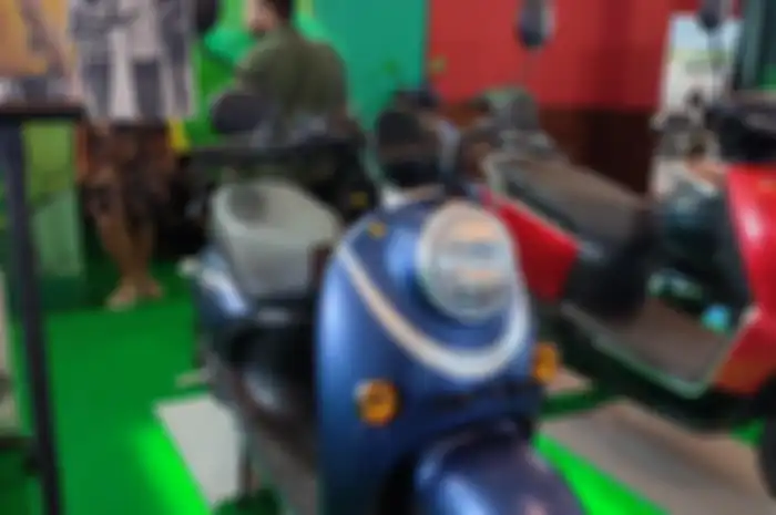 Motor listrik mirip Yamaha Fino ada di PEVS 2024.