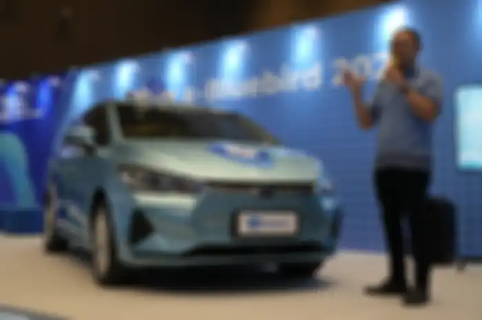 Bluebird mengumumkan armada terbarunya yaitu taksi listrik yang berbasiskan BYD E6