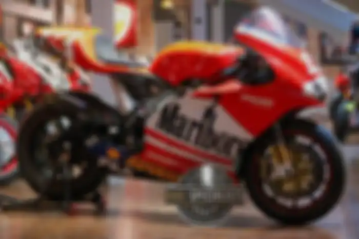 Ducati Desmosedici GP3 ex-Troy Bayliss