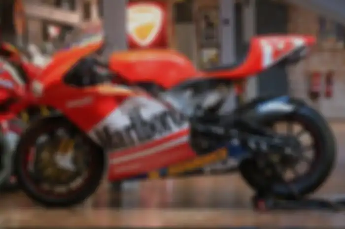 Ducati Desmosedici GP3 dijual di Inggris