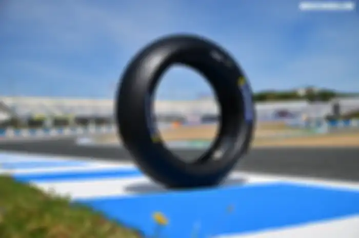 Michelin tak mau digantikan Pirelli, siap perpanjang kontrak dengan MotoGP sampai tahun 2028. 