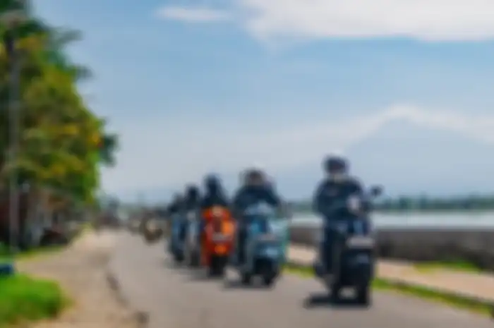 Yamaha Fazzio masuk jalur Waduk Rowo Jombor, Klaten. Rombongan turing Clan of Classy.