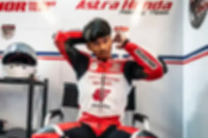 Pembalap Indonesia Fadillah Arbi Aditama turun wildcard di Moto3 Catalunya.
