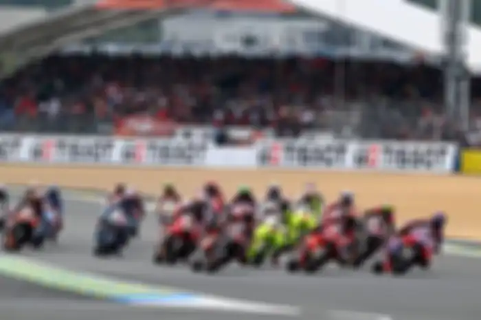 Bursa transfer pembalap MotoGP 2025 kembali memanas. Usai Aleix Espargaro umumkan pensiun dari MotoGP. 