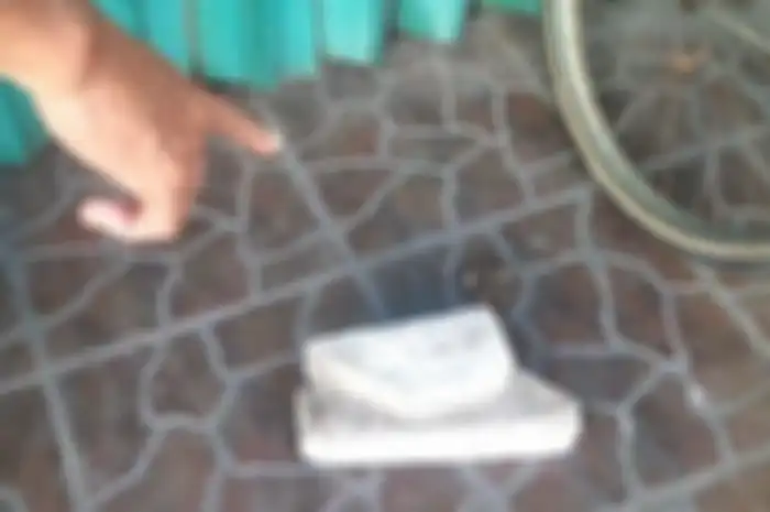 Batu jadi saksi maling motor curi ban dan pelek Honda BeAT di Priok.