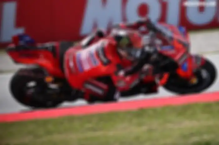 Pecco Bagnaia menang di MotoGP Catalunya