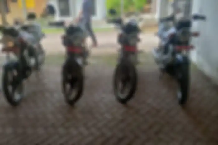4 Suzuki Thunder motor murah yang dilelang Rp 14 jutaan, unit yang sering ramai gara-gara borong Pertalite.