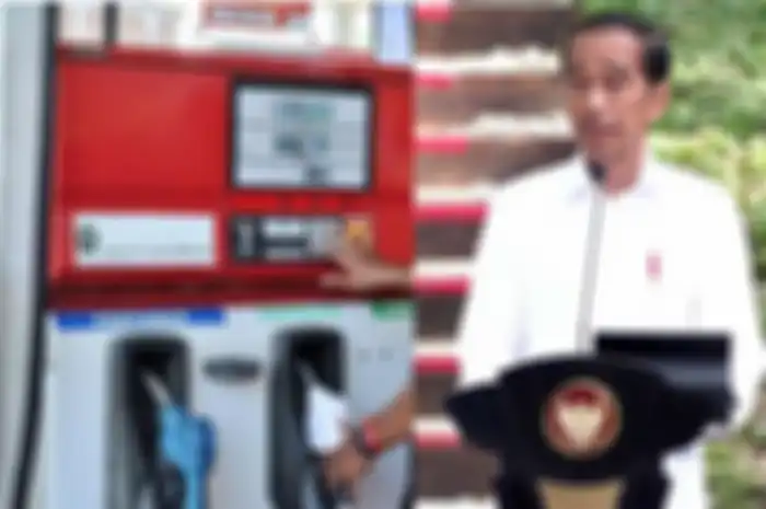 Ilustrasi harga BBM di SPBU Pertamina (kiri) dan Presiden Joko Widodo (kanan).