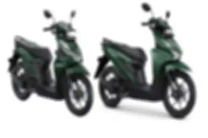Honda BeAT Deluxe lama (kiri) dan All New versi Smart Key (kanan).