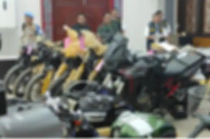 Moge Honda, BMW, sampai motor Vespa ilegal diselundupkan dari Thailand.